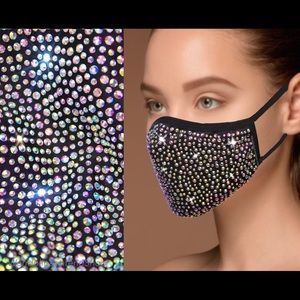 🌸✨Rhinestone Face Mask With Filter Pocket✨🌸